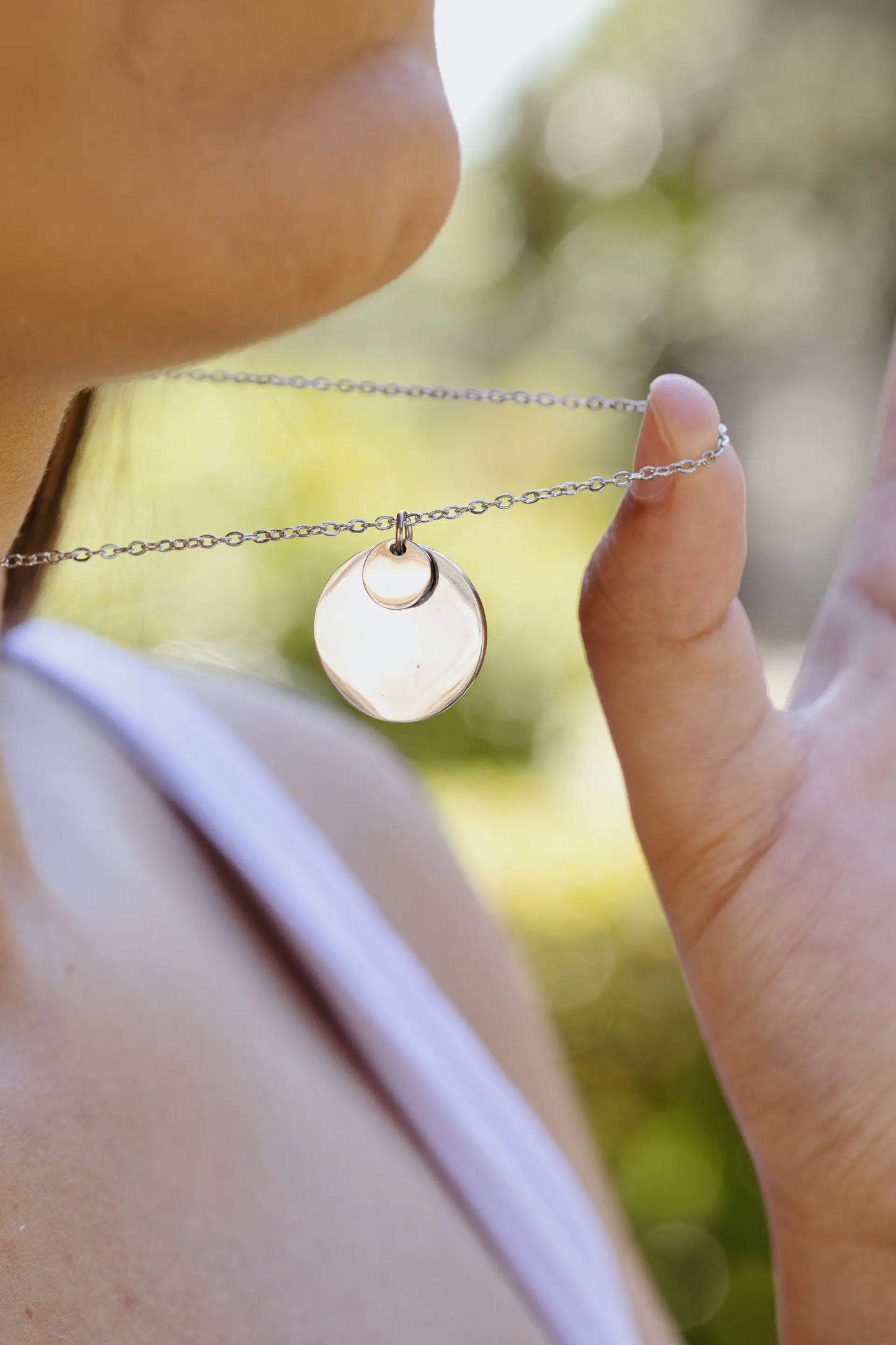 Collier l'éclat attirant argent