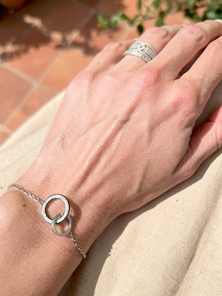 Bracelet les anneaux d'argent