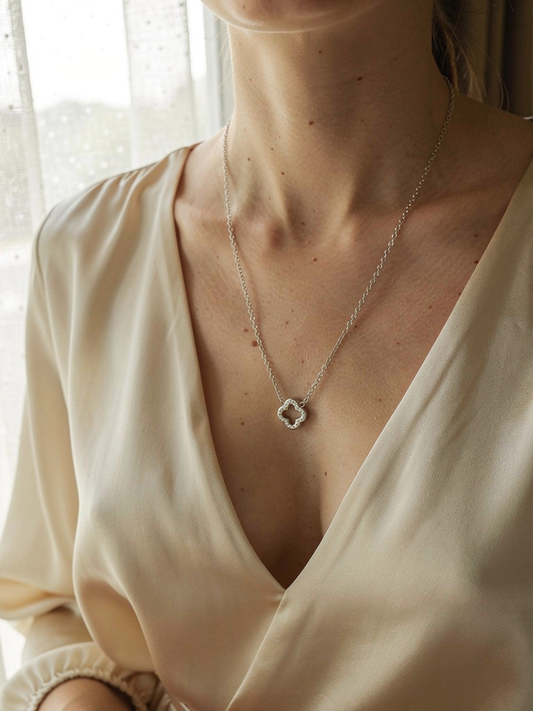 Collier Lumière sacrée doré