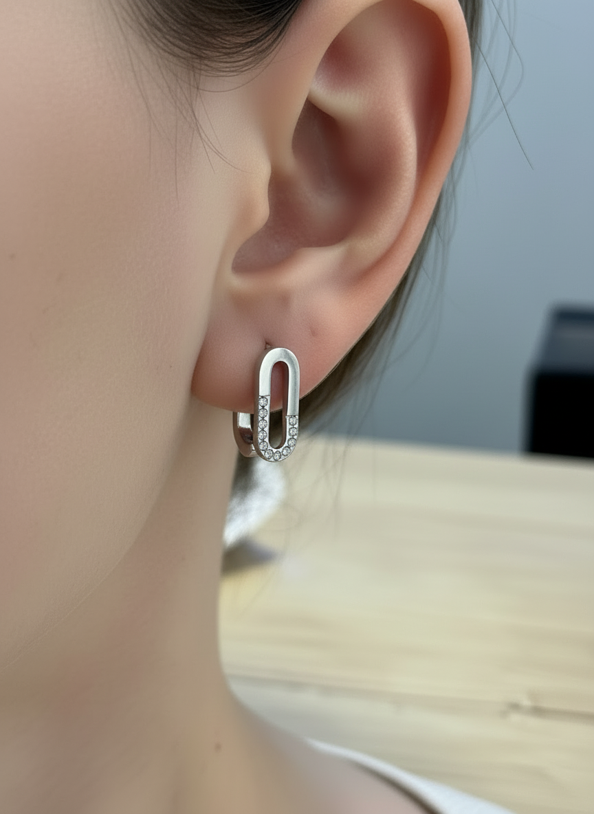 Boucle d'oreille lumière suspendue argenté