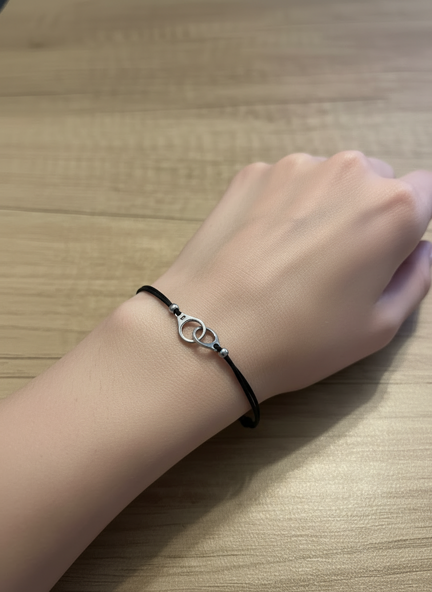 Bracelet cordon menotte argenté